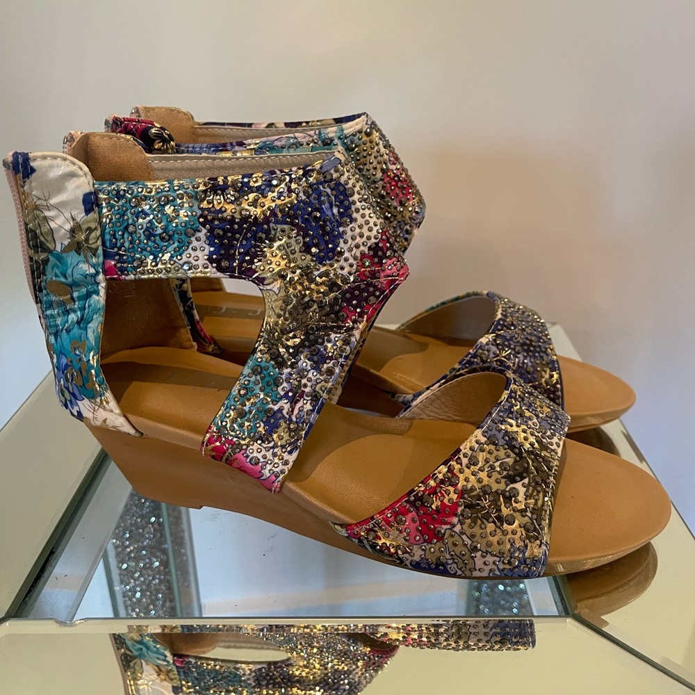 Size 7 colourful bling shoes